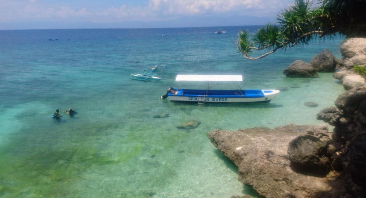 Cebu Seaview Dive Resort Moalboal Buitenkant foto